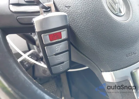 2013 Volkswagen Cc 2.0T R-Line z USA, uszkodzony, nr VIN WVWBN7AN2DE556543